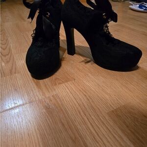 Elegant Black Lace-Up Women's Shoes